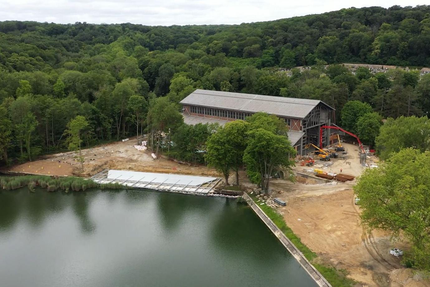 meudon_hangarY_capture-video2 